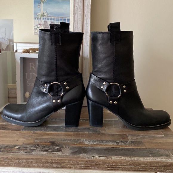 EUC SEXY 🔥 MIA Black Leather Biker Motorcycle Western Harness  Boots - 9M - Picture 2 of 16